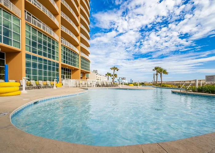 Phoenix Gulf Tower 1702 Apartment